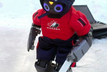 Développement d'un robot permettant l'exécution représentative de lancers frappés à l'aide d'un bâton de hockey